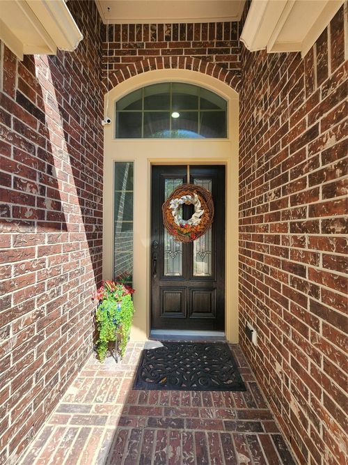 13705 Rainwater Dr, Pearland, TX, 77584-2162 | Card Image