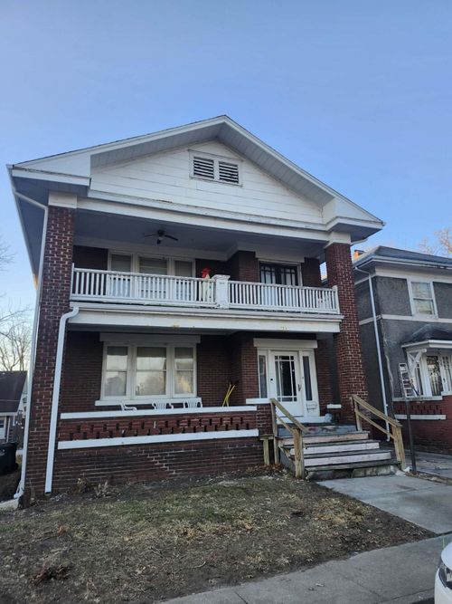 724 W Rollins St, MOBERLY, MO, 65270-1357 | Card Image