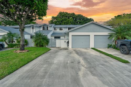 10123 Nw 52nd Ter, Doral, FL, 33178 | Card Image