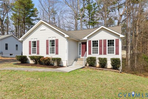 504 Gloucester Dr, Ruther Glen, VA, 22546-1125 | Card Image