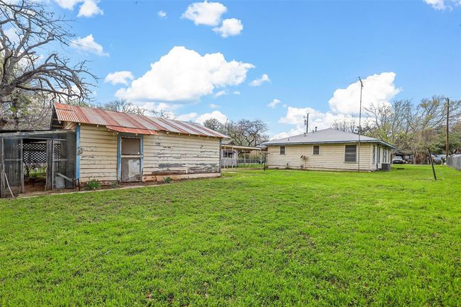 View of yard with an outbuilding and exterior structure | Image 5