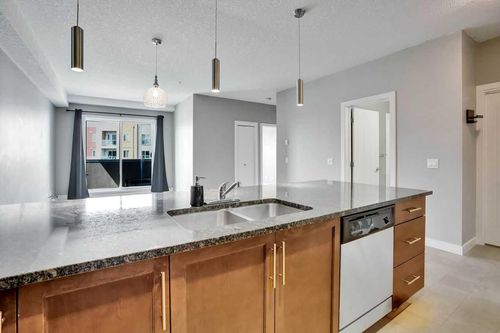 2319-604 E Lake Blvd Ne, Airdrie, AB, T4A0G6 | Card Image