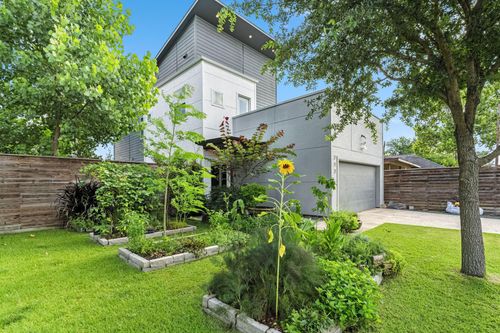 212 Pheasant St, Houston, TX, 77018-6618 | Card Image