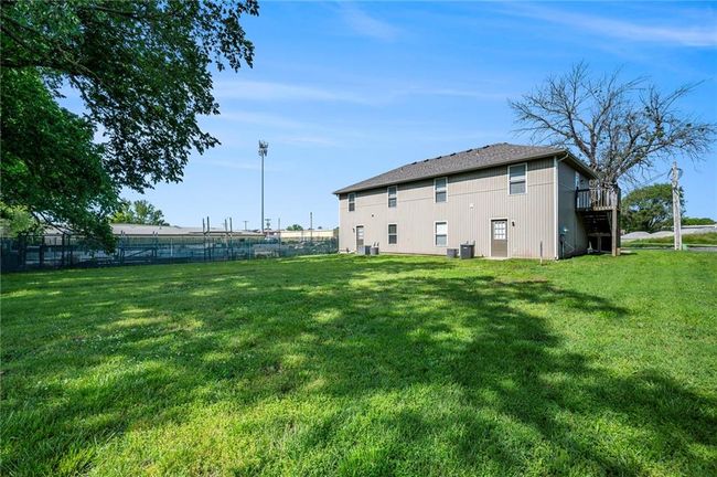 208 N 1 St St, Home with 0 bedrooms, 0 bathrooms and 6 parking in Odessa MO | Image 17