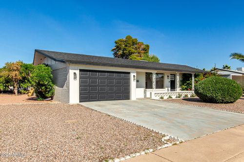 5228 E Des Moines St, Mesa, AZ, 85205-6524 | Card Image