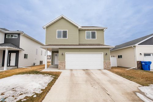 6612 Toronto Drive S, Fargo, ND, 58104 | Card Image