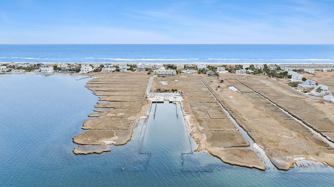 2 - 538 Dune Rd, Condo with 3 bedrooms, 4 bathrooms and null parking in Southampton NY | Image 20