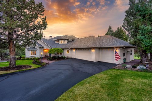 719 Widgeon Rd, Redmond, OR, 97756-8296 | Card Image
