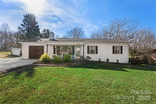 5645 Sandhurst Rd, Hickory, NC, 28602-5571 | Card Image