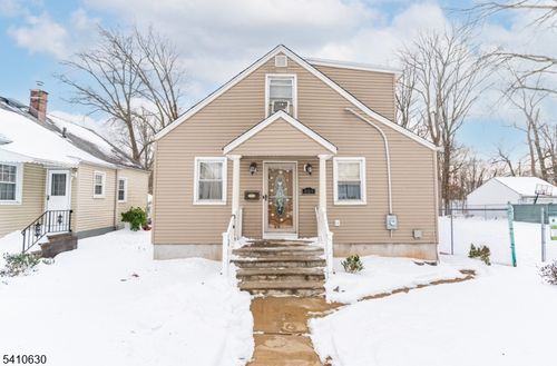 909 Seymour Ave, Linden, NJ, 07036-2941 | Card Image