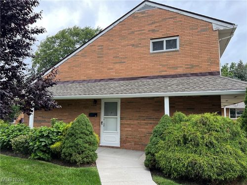 h1-21872 River Oaks Dr, Rocky River, OH, 44116-3144 | Card Image