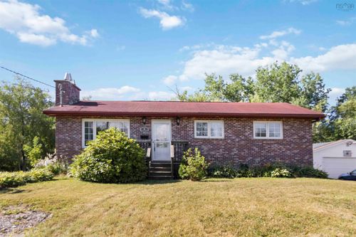 8 Green Rd, Lantz, NS, B2S1R8 | Card Image