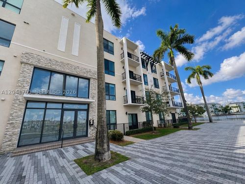 45-4636 Nw 84th Ave, Doral, FL, 33166-5984 | Card Image