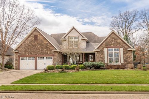 2168 E Park Dr, Uniontown, OH, 44685-6011 | Card Image