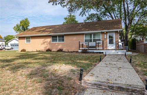 1010 E 3rd St, Pana, IL, 62557-1917 | Card Image
