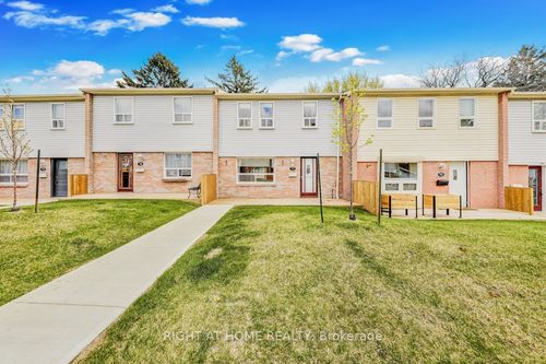 77-1055 Shawnmarr Rd, Mississauga, ON, L5H3V2 | Card Image