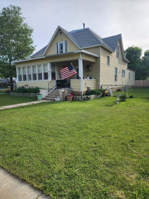 446 S Linden Ave, Sheridan, WY, 82801-4733 | Card Image
