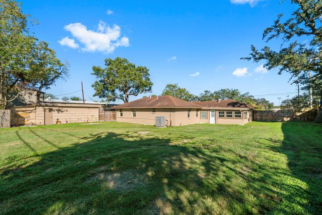 1723 Campbell Rd, House other with 3 bedrooms, 3 bathrooms and 1 parking in Houston TX | Image 22
