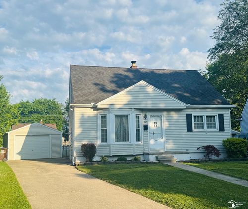 967 Winston Dr, Monroe, MI, 48161-1815 | Card Image