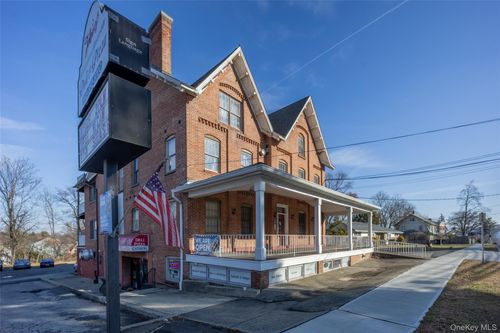 7-74 North St, Newburgh, NY, 12550-3455 | Card Image