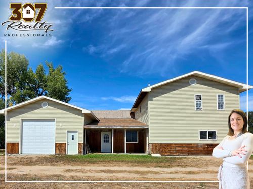 4362 Us Highway 26/85, Torrington, WY, 82240-8413 | Card Image