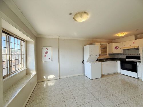 12xx E 61st Ave, Vancouver, BC, V5X2C6 | Card Image