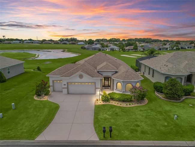 3/2 Stretched Maple Golf Front & Water View | Image 71