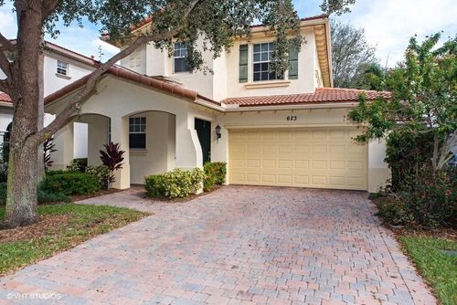 623 Castle Dr, Palm Beach Gardens, FL, 33410-1551 | Card Image
