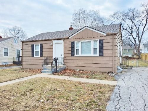 2010 S Northern Boulevard, Independence, MO, 64052 | Card Image
