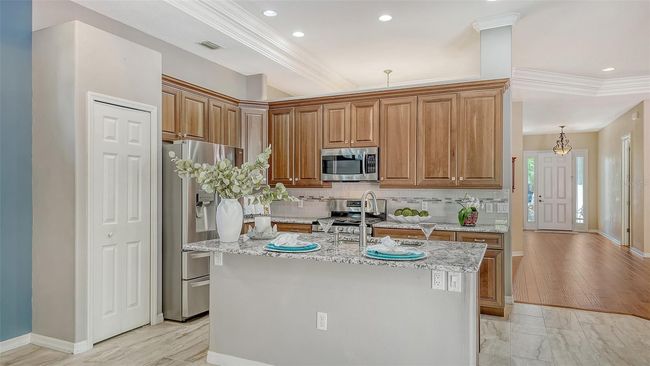 8019 Indigo Ridge Ter, House other with 3 bedrooms, 2 bathrooms and null parking in Bradenton FL | Image 16