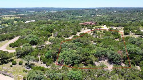 270 Stablewood Springs Dr, Ingram, TX, 78025-5606 | Card Image