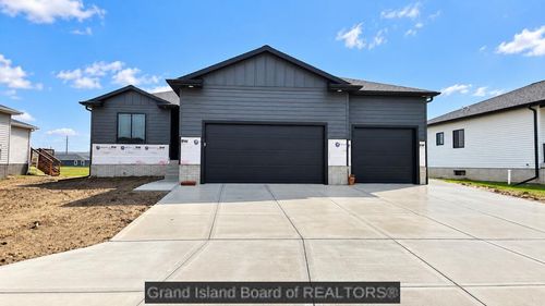 1519 Sagewood Ave, Grand Island, NE, 68803-1590 | Card Image