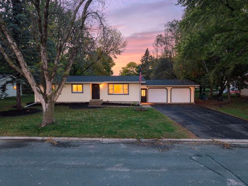 1397 Meadowlark Ln, New Richmond, WI, 54017-2320 | Card Image