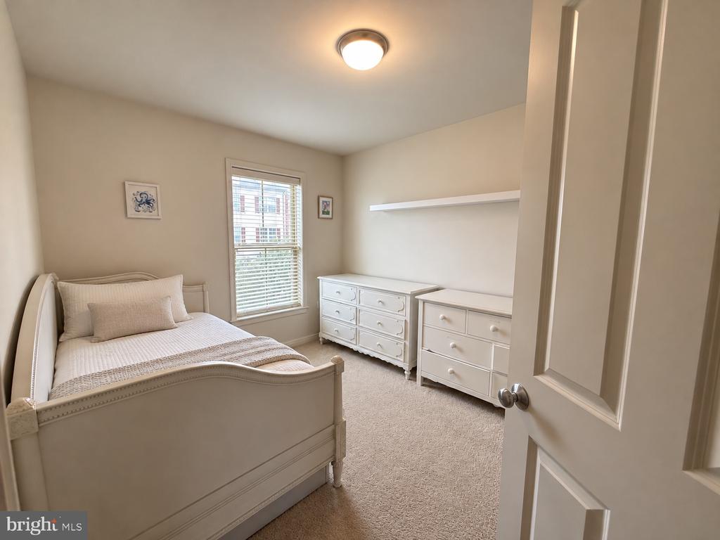 Residential Lease in CLARKSBURG 3