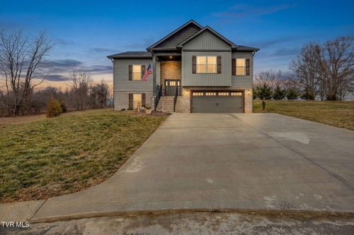 1492 Orchard View Ln, Piney Flats, TN, 37686-1005 | Card Image