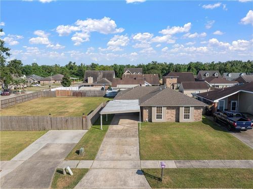 2913 Earl Dr, Meraux, LA, 70075-2260 | Card Image