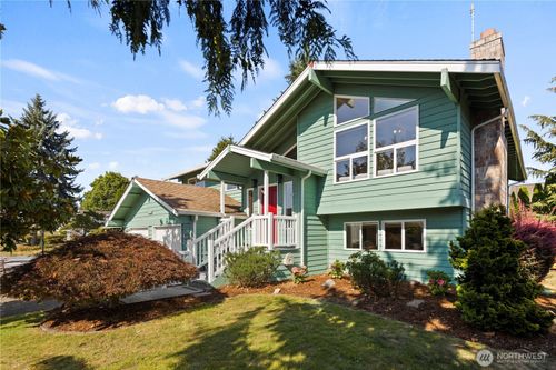 2008 Anacortes Avenue Ne, Renton, WA, 98059 | Card Image