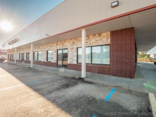 ste-a-500 Village Blvd, McAlester, OK, 74501-2077 | Card Image