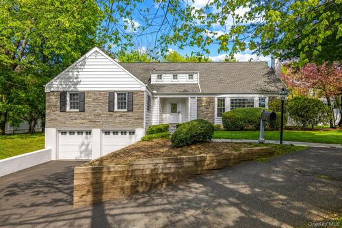 50 Wilmot Rd, New Rochelle, NY, 10804-1515 | Card Image