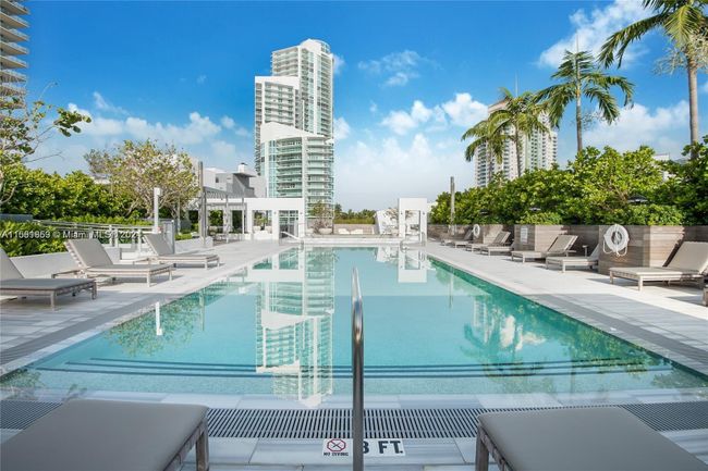 204 - 801 S Pointe Dr, Condo with 2 bedrooms, 2 bathrooms and null parking in Miami Beach FL | Image 43