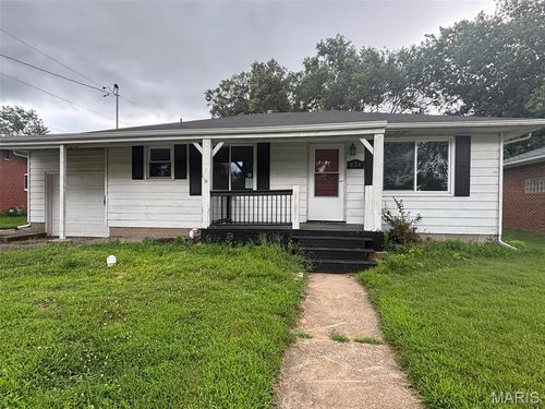 634 Mildred Ave, Wood River, IL, 62095-1628 | Card Image