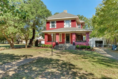 1111 W Sears St, Denison, TX, 75020-3325 | Card Image