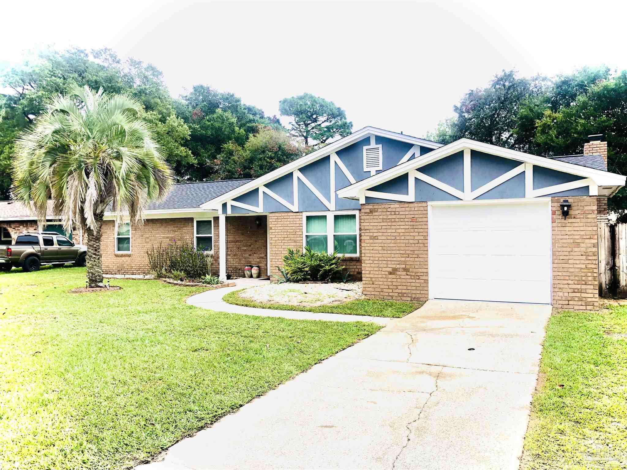 Vestavia Ln, Pensacola, FL 32526