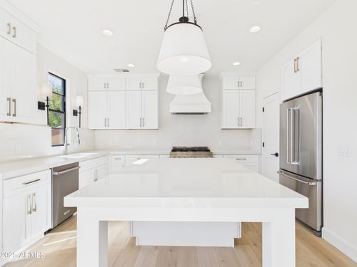 1015-20704 N 90th Pl, Scottsdale, AZ, 85255-9135 | Card Image