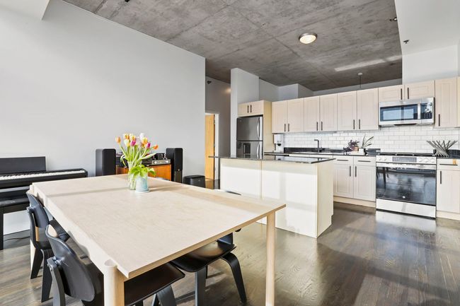 UNIT-907 - 1620 S Michigan Ave, Condo with 2 bedrooms, 2 bathrooms and 1 parking in Chicago IL | Image 7