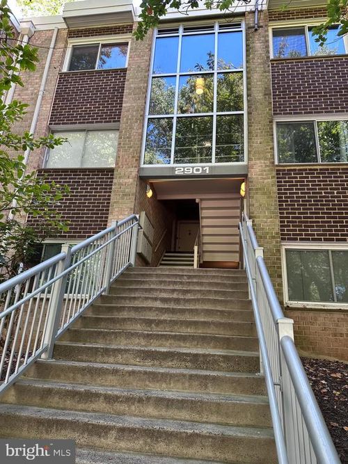 128-2901 Charing Cross Rd, FALLS CHURCH, VA, 22042-1169 | Card Image