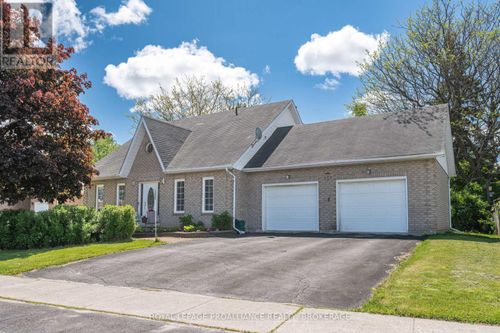 151 Greenlees Dr, Kingston, ON, K7K6P6 | Card Image