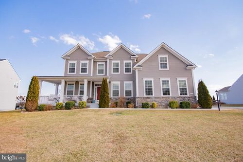 725 Holland Dr, MARTINSBURG, WV, 25403-1640 | Card Image