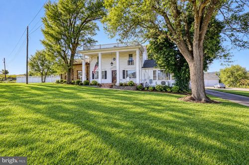 28427 Old Valley Pike, TOMS BROOK, VA, 22660-1921 | Card Image