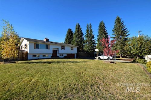 916 S S Idaho Ave, Grangeville, ID, 83530-1541 | Card Image